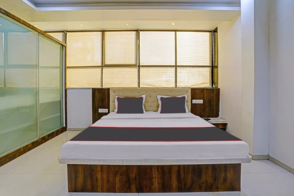 family hotel with pool in bhiwandi, mumbai - hotel krishna inn