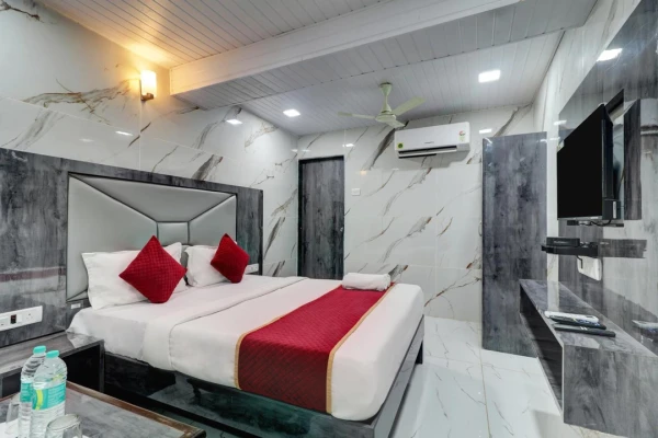 3 star hotel in powai, mumbai - hotel lake site