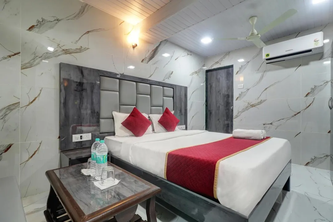 cheap hotels in hotel lake site mumbai