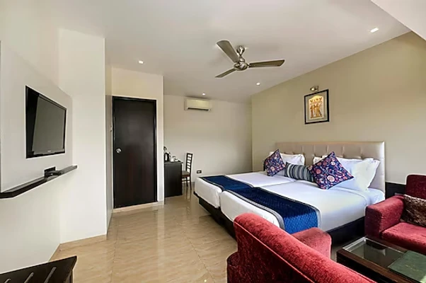 hotel with free parking in andheri, mumbai - hotel le grande
