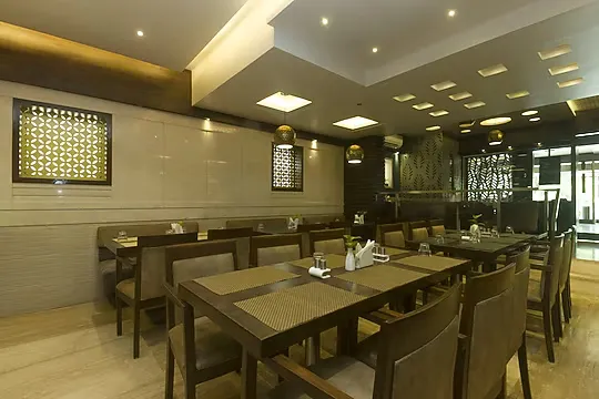 family hotel with pool in andheri, mumbai - hotel le grande