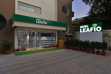 online room booking in saki naka, mumbai - hotel leafio sakinaka