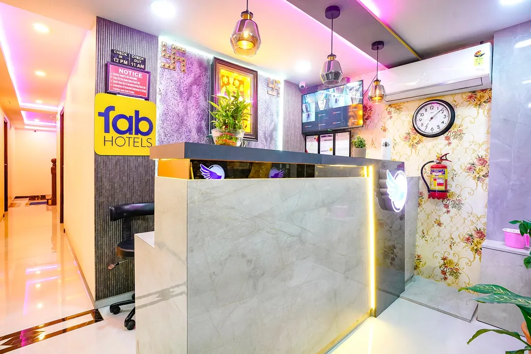 tourist hotels in hotel lexus .5 mumbai