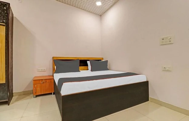 3 star hotels in hotel limewood mumbai