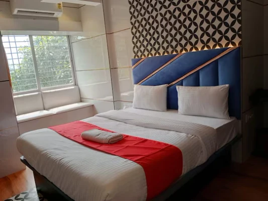 hotel near mumbai airport - hotel lipika residency