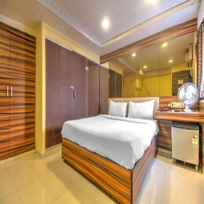 budget hotel in andheri east, mumbai - hotel lucky galaxy