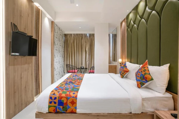 hotel with party hall in thane, mumbai - hotel melody nx