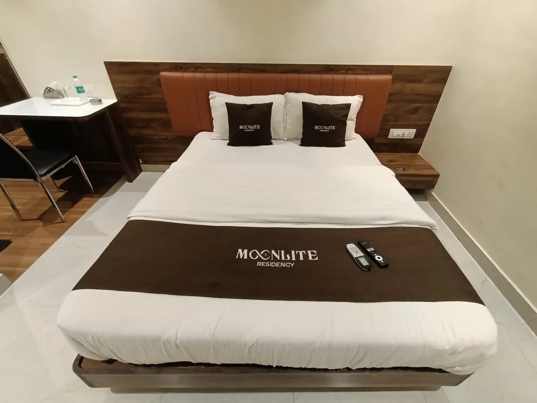 budget hotel in malad, mumbai - hotel moon lite residency