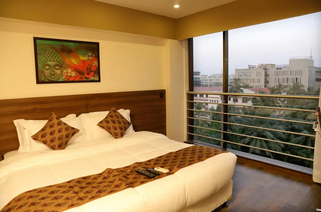 hotel with meeting room in andheri east, mumbai - hotel mumbai house andheri