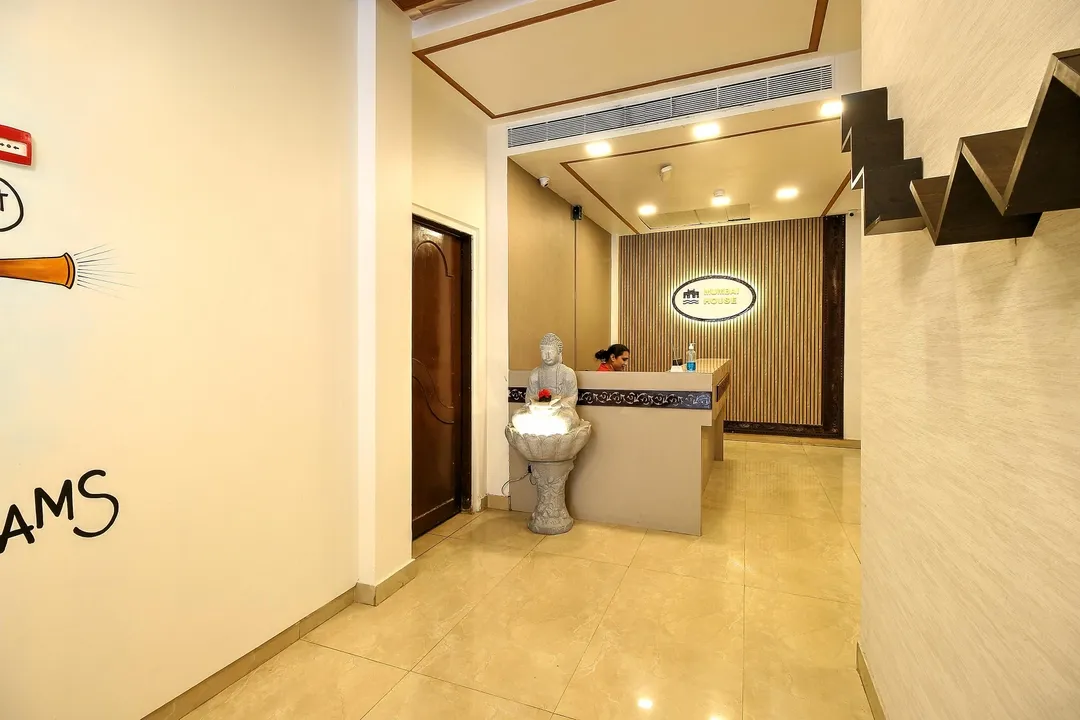 hotel in santacruz west, mumbai for couples - hotel mumbai house juhu