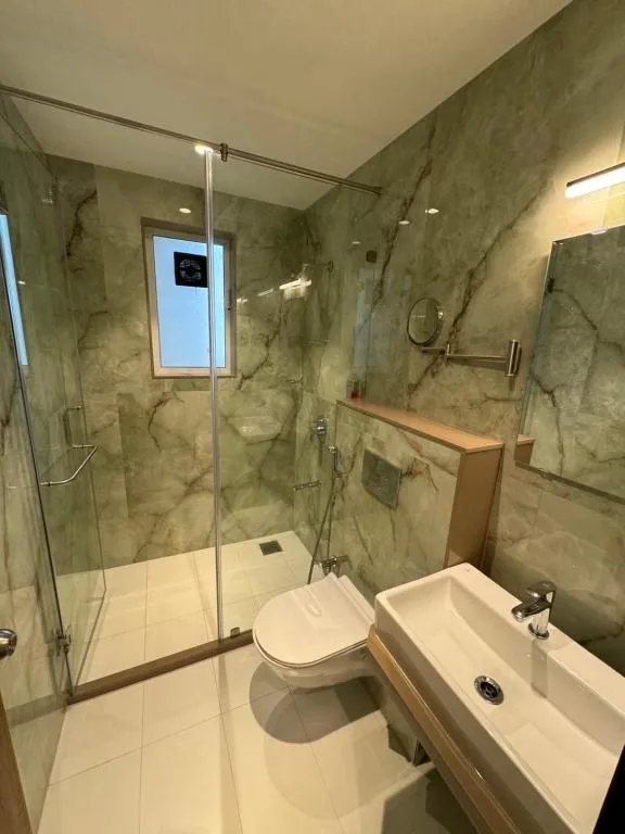 hotel in malad west, mumbai for family - hotel mumbai house malad