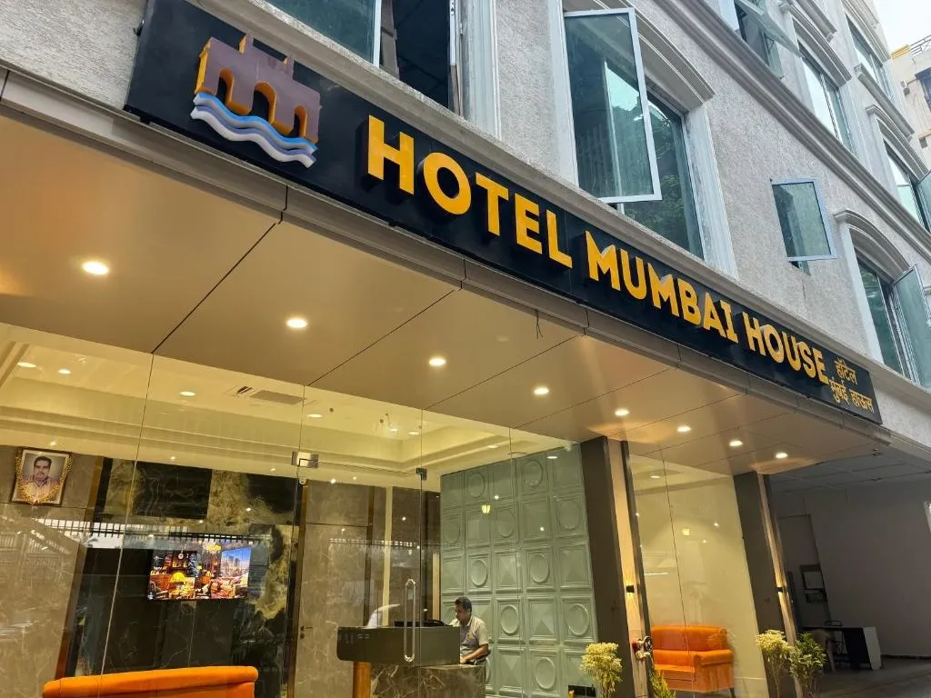 hotel with bar in malad west, mumbai - hotel mumbai house malad