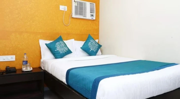 hotel with party hall in andheri east, mumbai - hotel new shree niwas