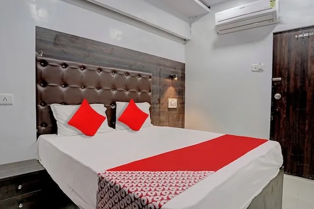group holiday hotels in hotel nithyanand guest house mumbai