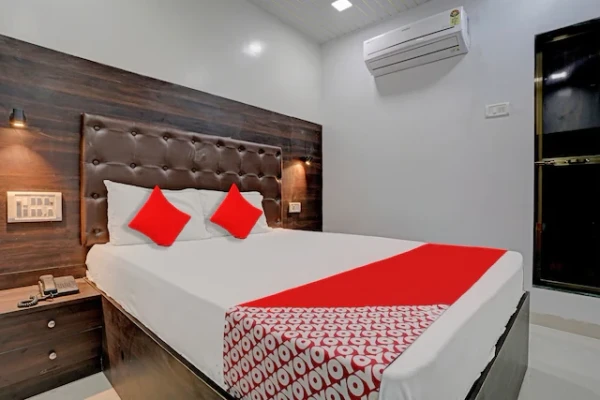 couple friendly hotels in hotel nithyanand guest house mumbai