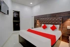 best luxury hotel in hotel nithyanand guest house mumbai
