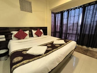 best unmarried couple friendly hotels in hotel phoenix mumbai