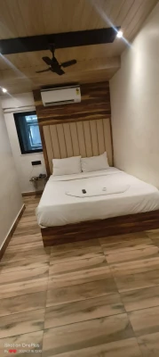 five star hotels in hotel plaza inn mumbai