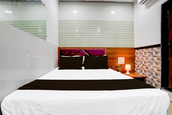 top luxury hotels in hotel radha palace guest house mumbai