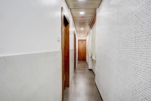 best day stay hotels in hotel radha palace guest house mumbai