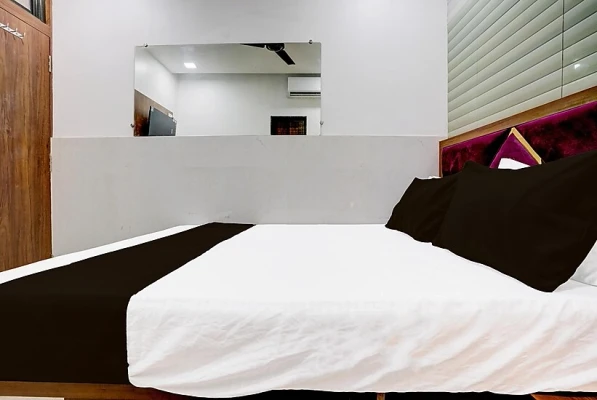 corporate offsite hotels in hotel radha palace guest house mumbai