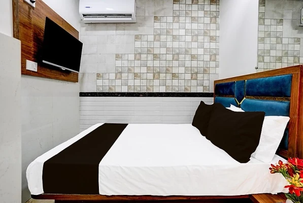 best budget hotels in hotel radha palace guest house mumbai