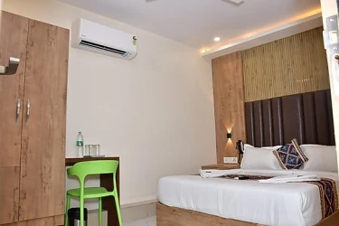 best 24 hours check in hotels in hotel real inn mumbai