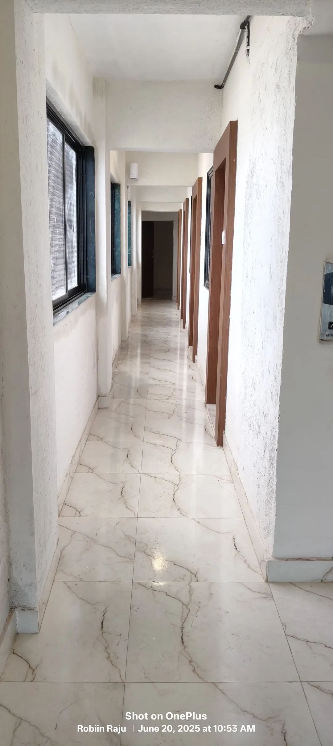 cheap and best hotels in hotel red rose lodging & boarding mumbai