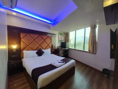 hotel with meeting room in andheri east, mumbai - hotel rios