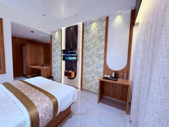 best business hotels in hotel royal inn mumbai