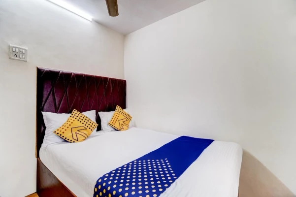 budget hotel in mahim, mumbai - hotel royal plaza