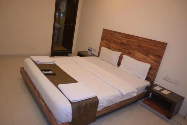 couple hotels in hotel royal residency mumbai