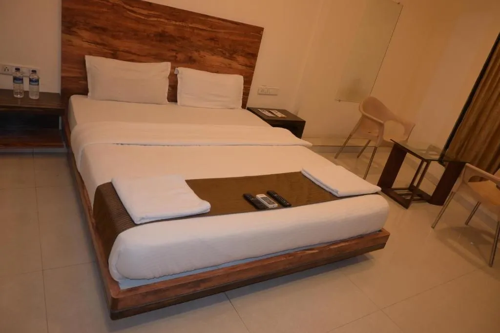 best luxury hotel in hotel royal residency mumbai