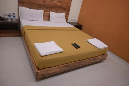 hotel with meeting room in naigaon east, mumbai - hotel royal residency