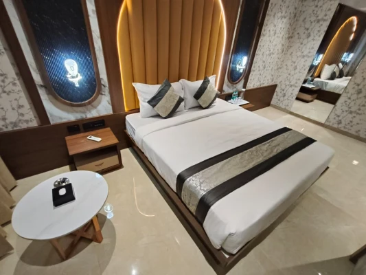 online room booking in thane, mumbai - hotel saffron grand