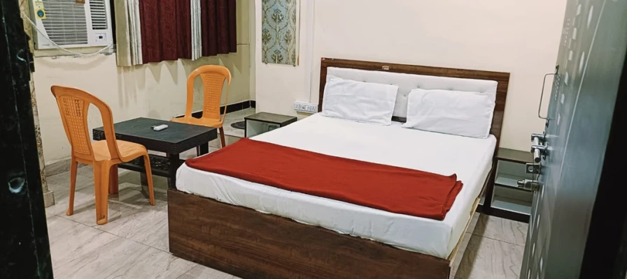 jacuzzi hotel in nalasopara east, mumbai - hotel sai villa lodging & bording