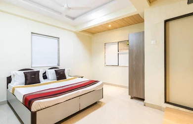 business travel hotels in hotel shraddha mumbai