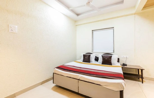 couple hotels in hotel shraddha mumbai