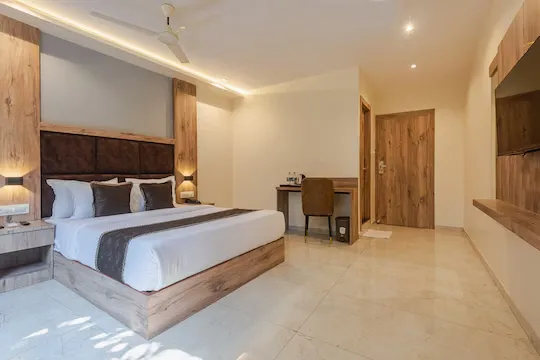 best 3 star hotels in hotel silver park mumbai