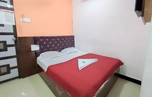 couple friendly hotels in hotel simla house mumbai