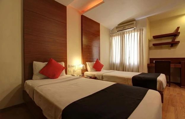 hotels for couple in hotel sk palace mumbai