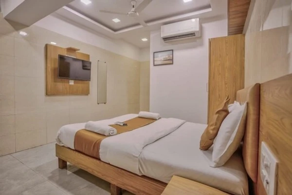 short stay hotels in hotel sonal inn mumbai