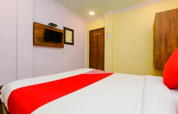 hotels for unmarried couples in hotel stayland khar mumbai