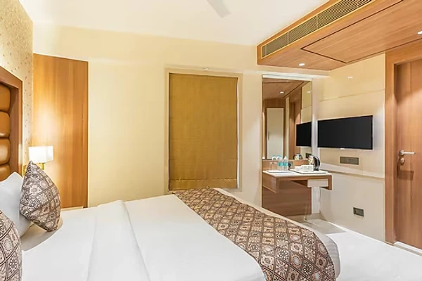 business travel hotels in hotel supreme comforts mumbai  international airport t2 mumbai
