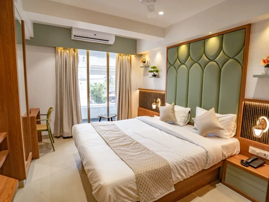 hotel with party hall in thane, mumbai - hotel supreme inn