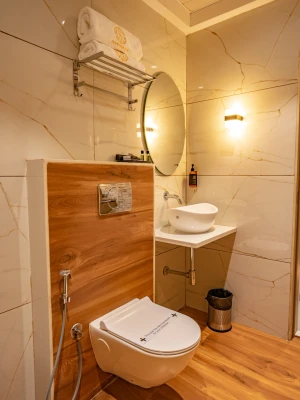 jacuzzi hotel in thane, mumbai - hotel supreme inn