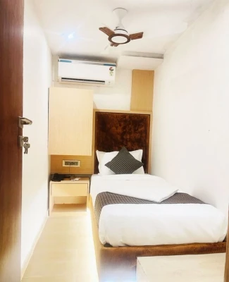 best hotel in hotel winton mumbai
