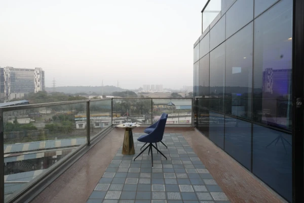 unmarried couple friendly hotels in indie stays nesco goregaon mumbai