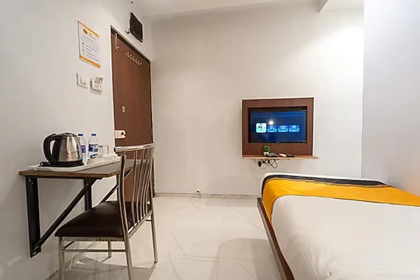 family hotel with pool in powai, mumbai - itsy hotels rexton inn