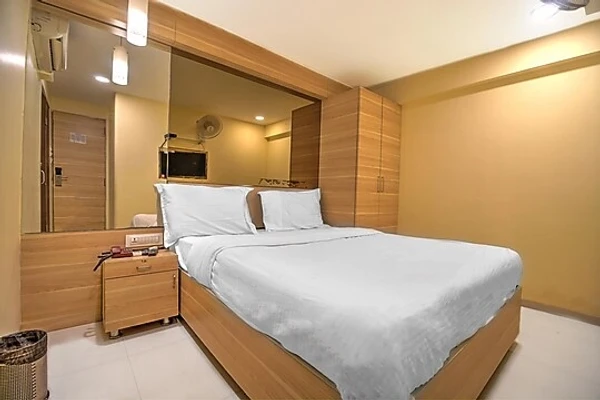 best hotels for few hours in lucky galaxy hotel mumbai
